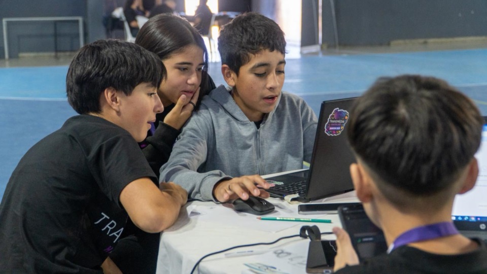 Primera edición del “Transmedia Hacklab” .