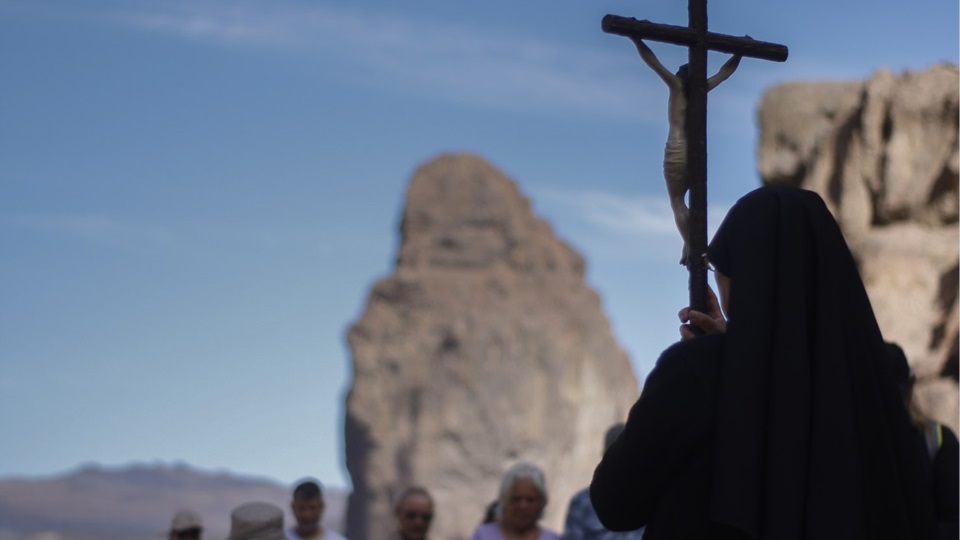 Vía Crucis en Gualjaina.