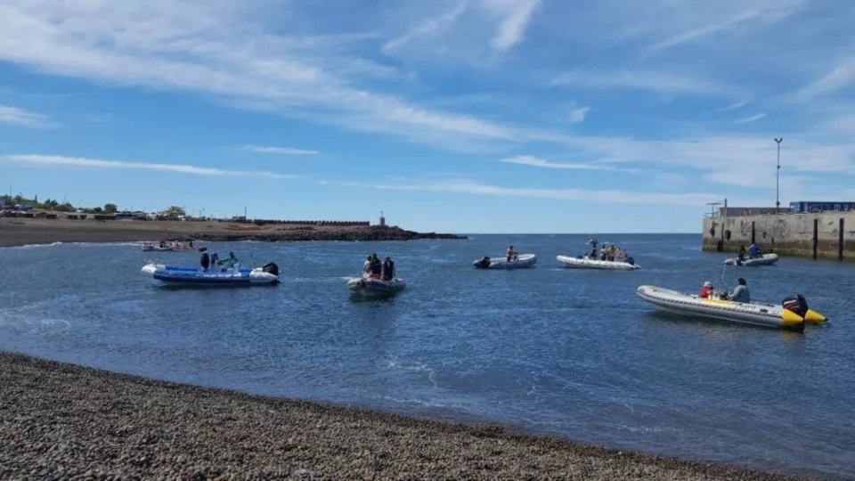 Concurso de pesca en la Fiesta del Salmón, en Camarones.