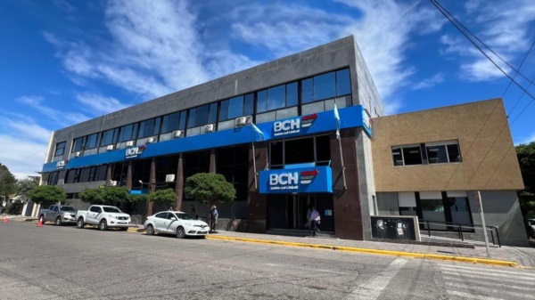 Sede central del Banco del Chubut en Rawson.