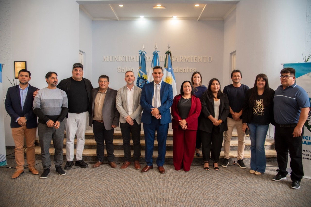 Balochi y su nuevo equipo.