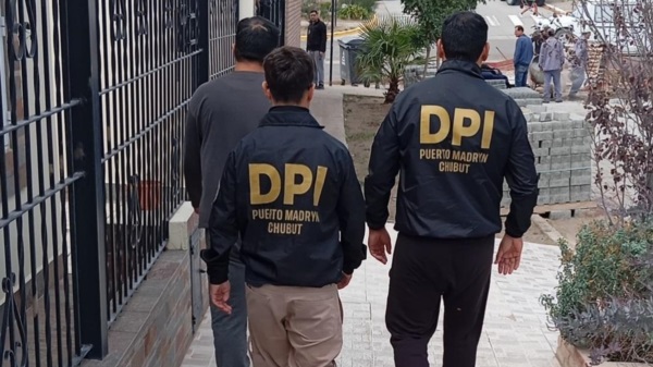 Personal de la DPI hizo un allanamiento y detuvo a un individudo.