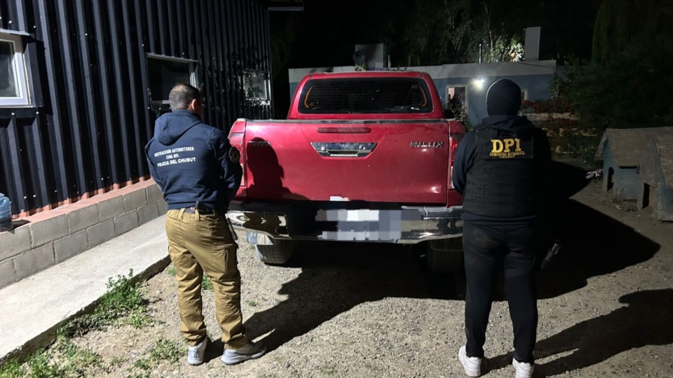 Una camioneta recuperada.