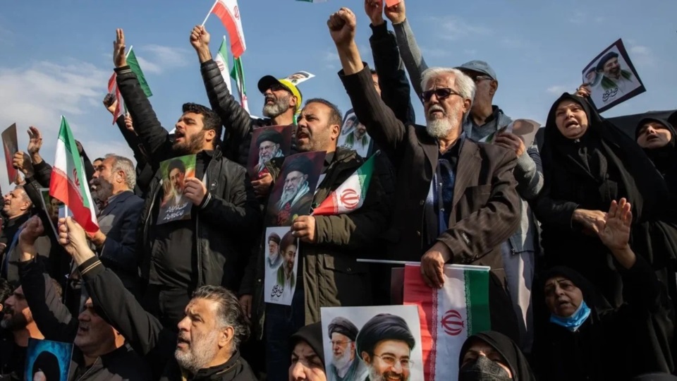 El punto muerto en el estrecho de Ormuz y la cuestión nuclear hunden las negociaciones y disparan la incertidumbre global.