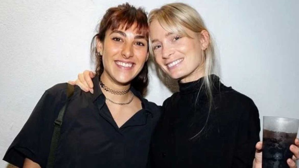 Chantal Leclercq (Izq) junto a su amiga "Fini", la otra médica procesada.