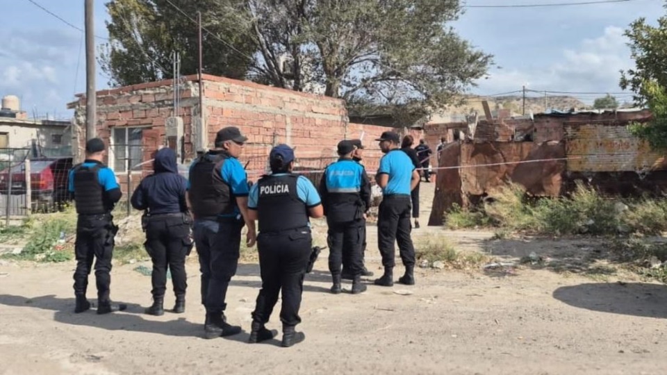 La Policía en el lugar del hecho.