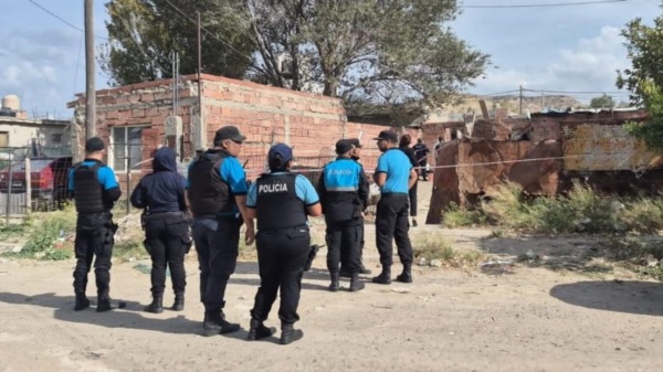 La Policía en el lugar del hecho.