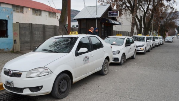 Taxis y remises de Esquel con nuevos precios.