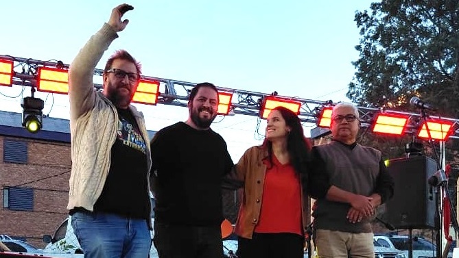 Gabriela Carel y su grupo en la Fiesta del Citrón.