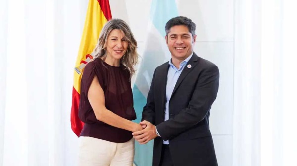 Axel Kicillof en España, en el encuentro con la vicepresidenta Yolanda Díaz. | Prensa Kicillof.