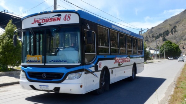 Aún no se avanzó en la tarifa del colectivo urbano.
