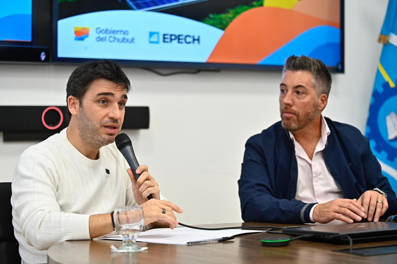 Torres y De la Vallina, hablando de energía.