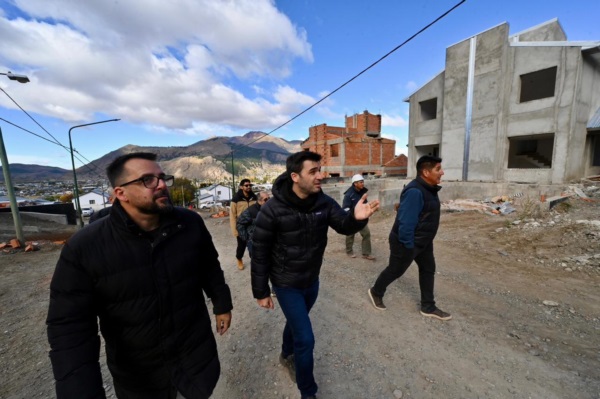 Torres, junto a Taccetta, en Esquel.