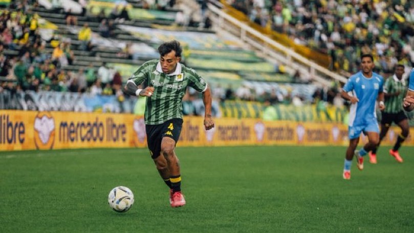 El ex Brown "Rochi" González habitual titular con la 4 en Aldosivi.