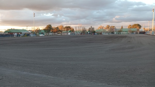 El "Poli" se encuentra en óptimas condiciones. Si no llueve, se juega Rosas-Huracán.