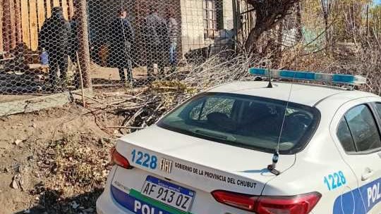 Allanamiento en el barrio Ceferino de Esquel.