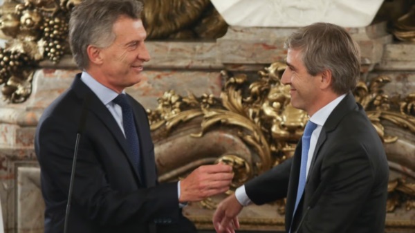 "Toto" y Mauricio, en los remotos tiempos de Juntos por el Cambio, con menos canas y mejor sintonía.