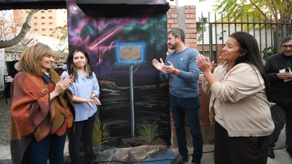 Hubo presentación de tres murales.