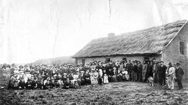 Una imagen histórica de la Escuela 18 de Rio Corinto.