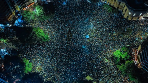 Córdoba no duerme por la celebración de Belgrano campeón.