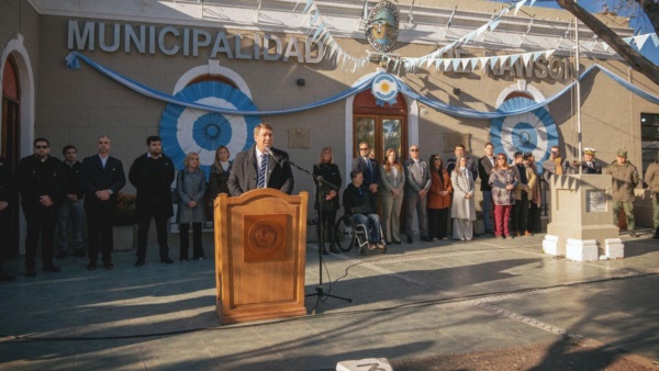 Damián Biss fue el único orador del acto del 25 de Mayo en Rawson.