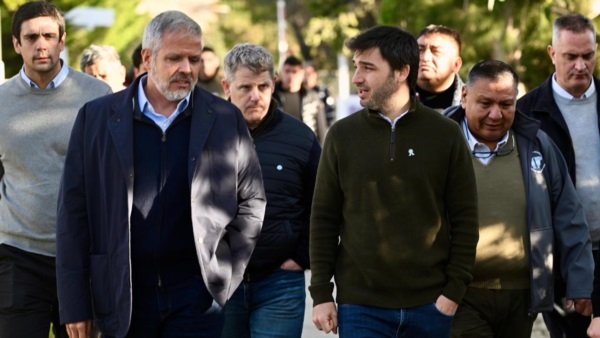 Luis Pérez Companc, Torres y Ávila de recorrida.