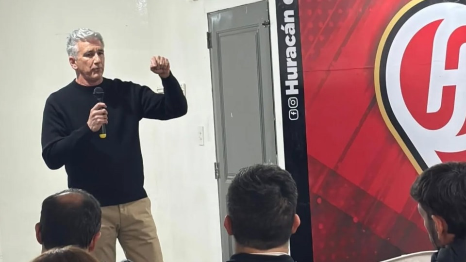 Tomás Maza reelecto en Huracán de Trelew.