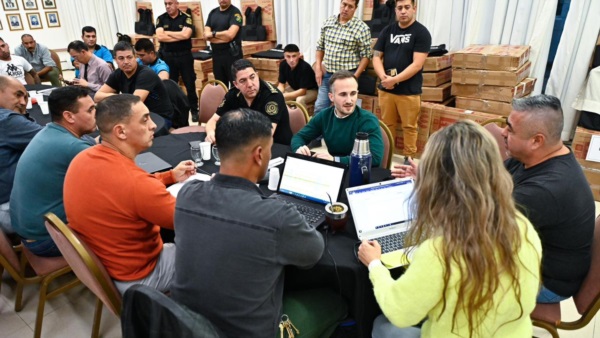 Encuentro entre funcionarios provinciales y COBIPOL.