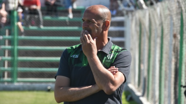 Después de un gran 2024 en Germinal, Corrales dejo de ser el DT del Verde en abril de 2025.