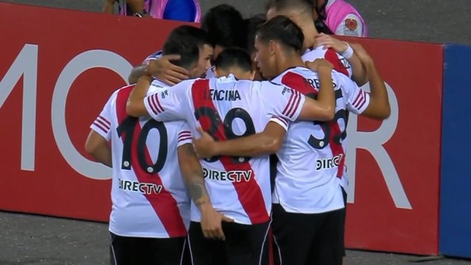 Maximiliano Meza marcó el 1 a 0 favorable a River que comienza a imponer condiciones ante Carabobo por la Copa Sudamericana.