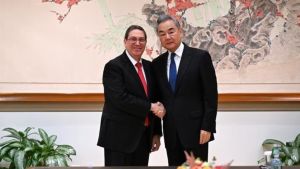 Bruno Rodríguez y Wang Yi.