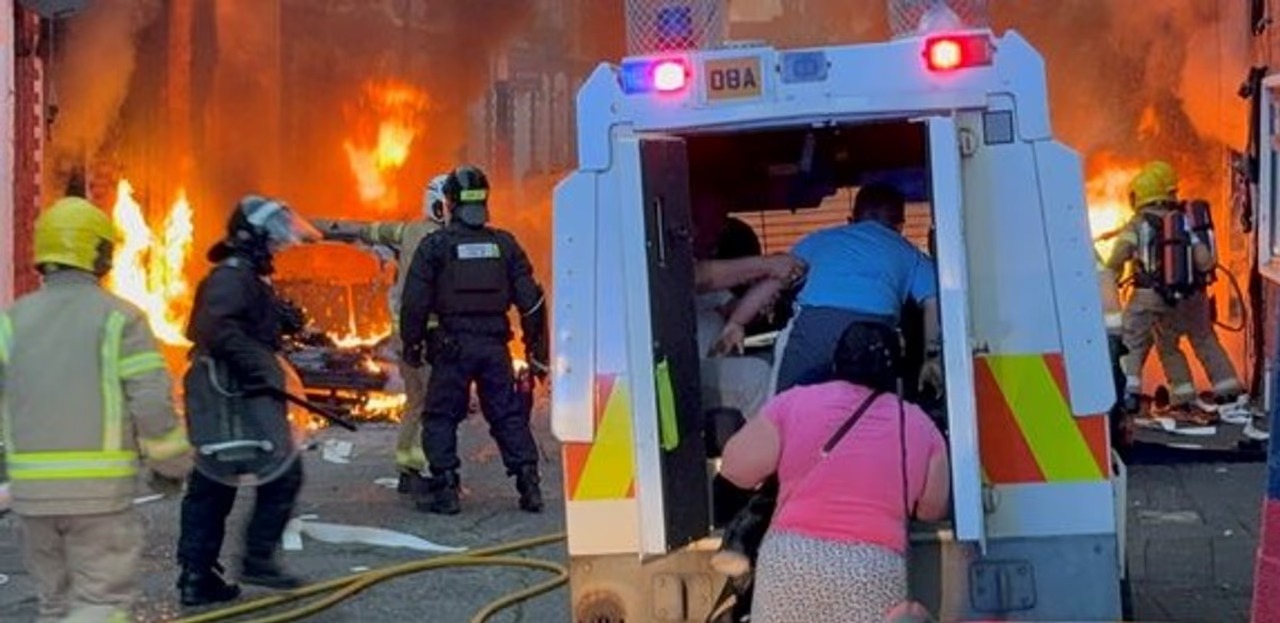 Se desató el caos por ataque de un inmigrante. Fotografía Redes sociales.
