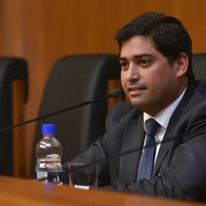 Emilio Rosatti fue denunciado por la madre de su hija por violencia de género.