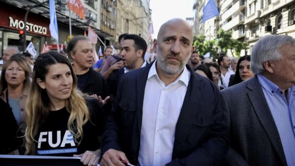 Emiliano Yacobitti, analizó el incipiente acercamiento con el Poder Ejecutivo y contrapesó el alivio financiero transitorio. 