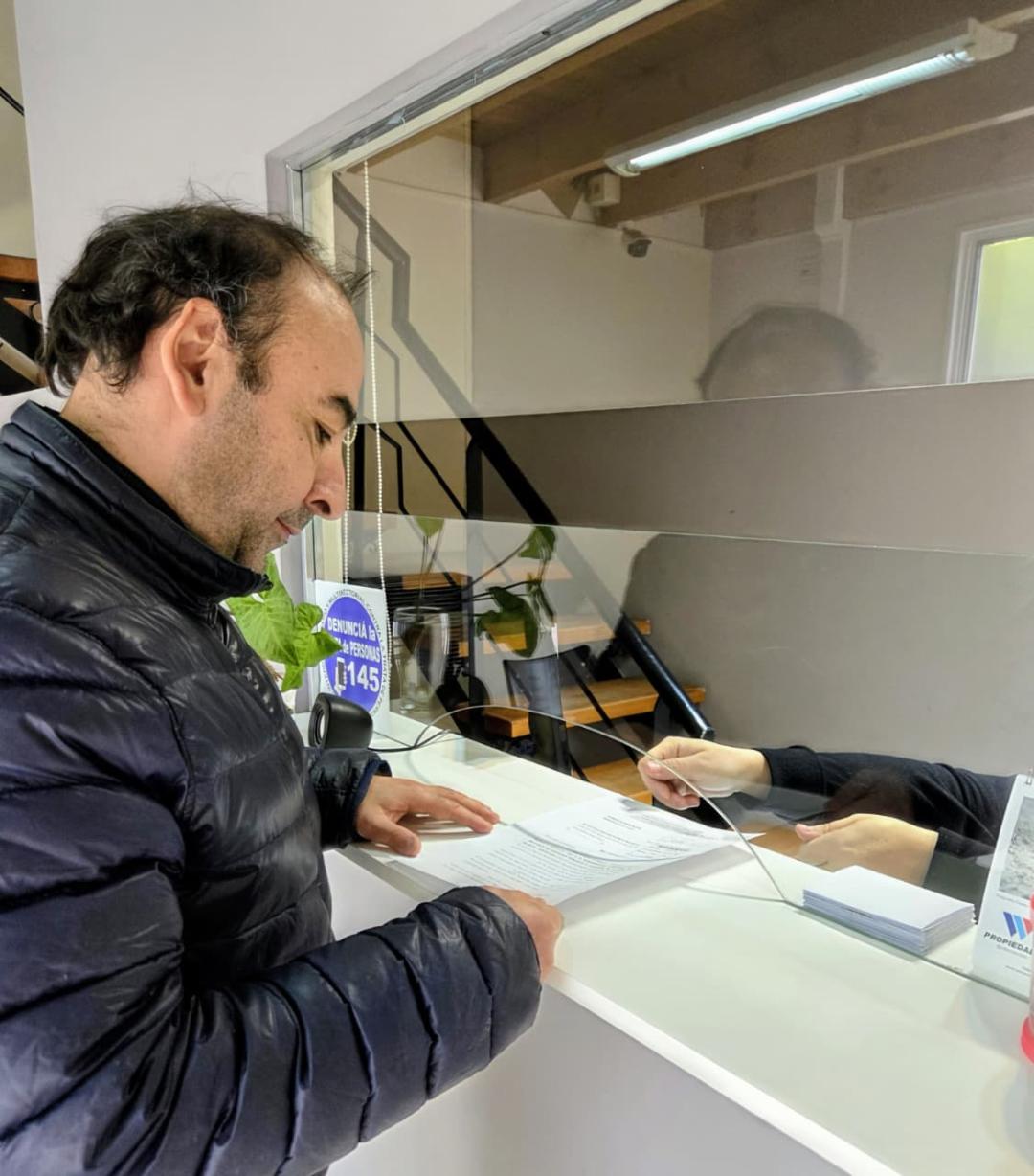 Momento del ingreso del informe al Concejo Deliberante.