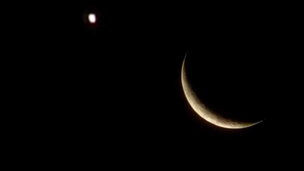 El cielo patagónico se iluminó con la conjunción de la Luna y Venus. Martín Panelo