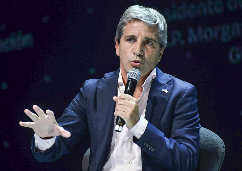 El ministro volvió a aludir al tristemente célebre "Estamos mal pero vamos bien".