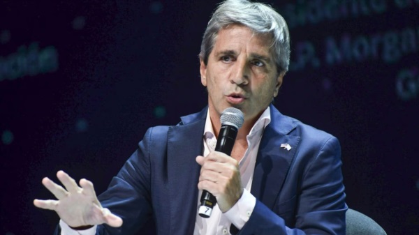 El ministro volvió a aludir al tristemente célebre "Estamos mal pero vamos bien".