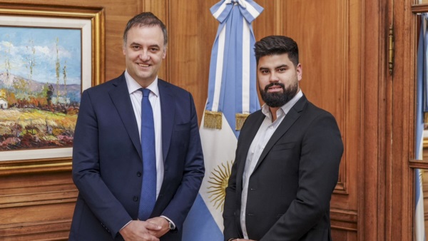 Manuel Adorni y Fabián Fernández.