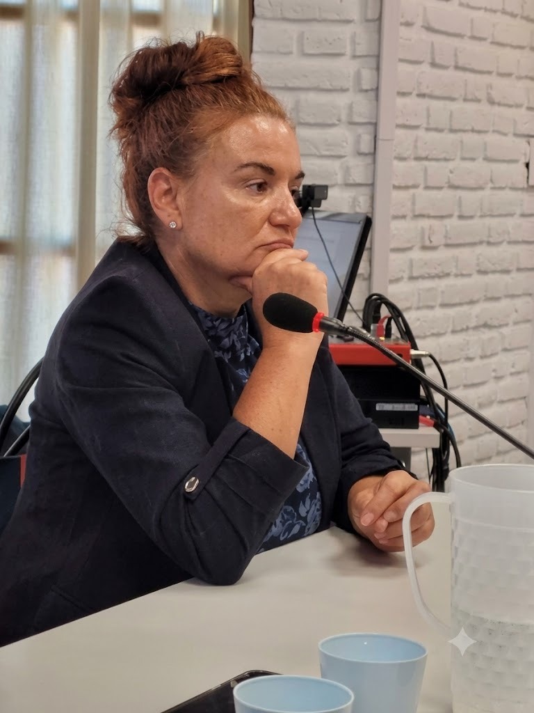 Florencia Gómez, fiscal. 