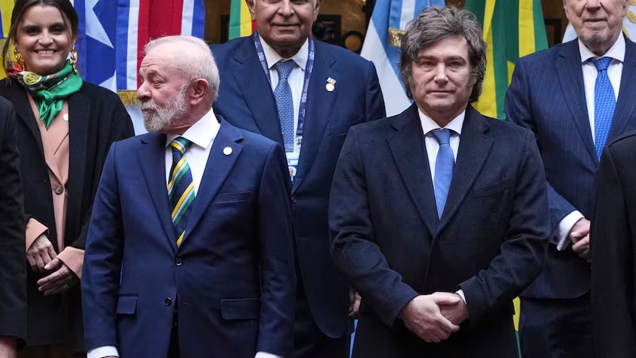 Tan cerca, tan lejos... Las gestiones para ingresar al Tratado Transpacífico y el veto inflexible a la reincorporación de Venezuela recalientan el clima de la cumbre.
