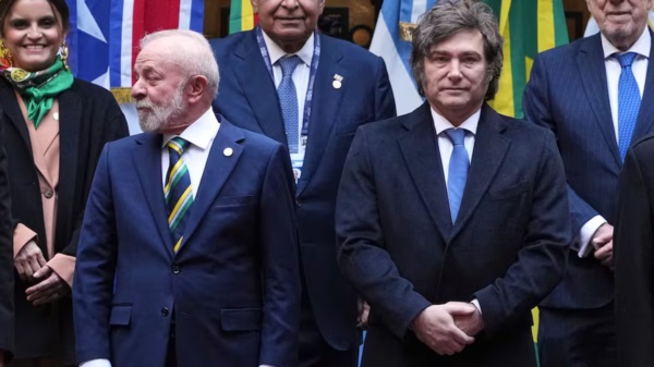 Tan cerca, tan lejos... Las gestiones para ingresar al Tratado Transpacífico y el veto inflexible a la reincorporación de Venezuela recalientan el clima de la cumbre.