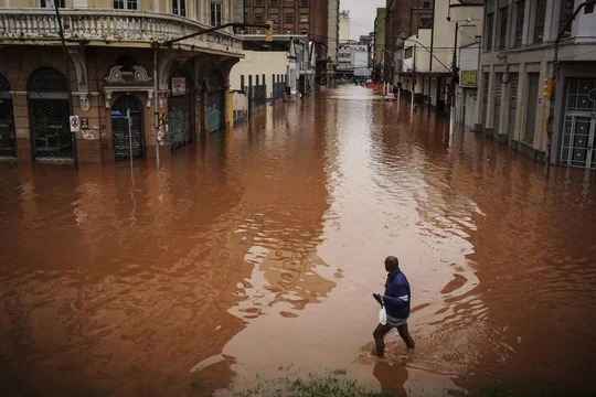 Las lluvias extremas en Brasil provocaron inundaciones no hace mucho tiempo. Fotografía: Agencia NA (Redes)