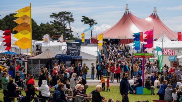 Festival internacional Eisteddfod yr Urdd 2026. 