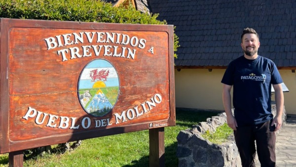 Alin Jones, representante de la Asociación Galesa de Trevelin.