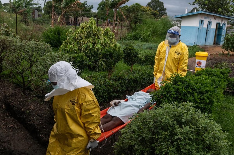 El avance de la cepa Bundibugyo, para la cual no existe vacuna autorizada ni tratamiento específico, ya se convirtió en la tercera peor epidemia de la historia.