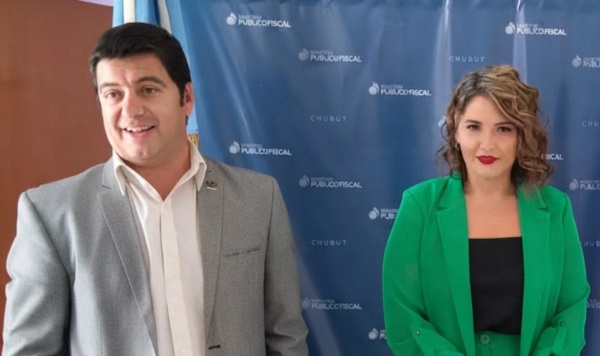Williams junto a Carrizo Díaz, el día que asumió en 2023.
