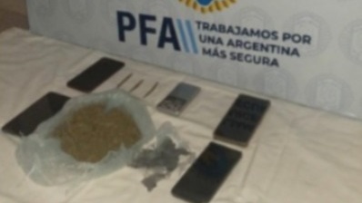 Varios teléfonos celulares serán peritados.