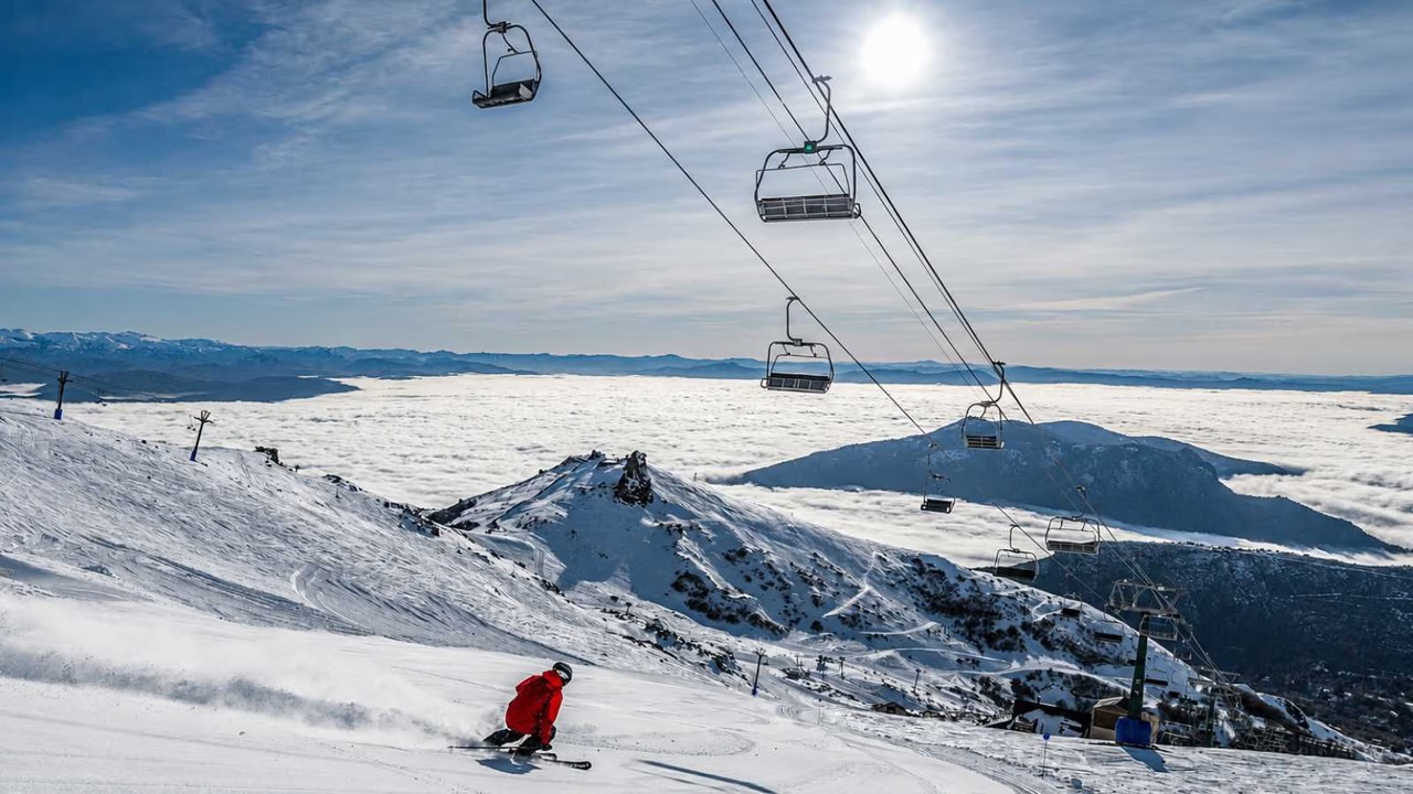 La temporada de nieve ya arrancó en el Cerro Catedral de Bariloche. Foto: Agencia NA (Catedral Alta Patagonia).