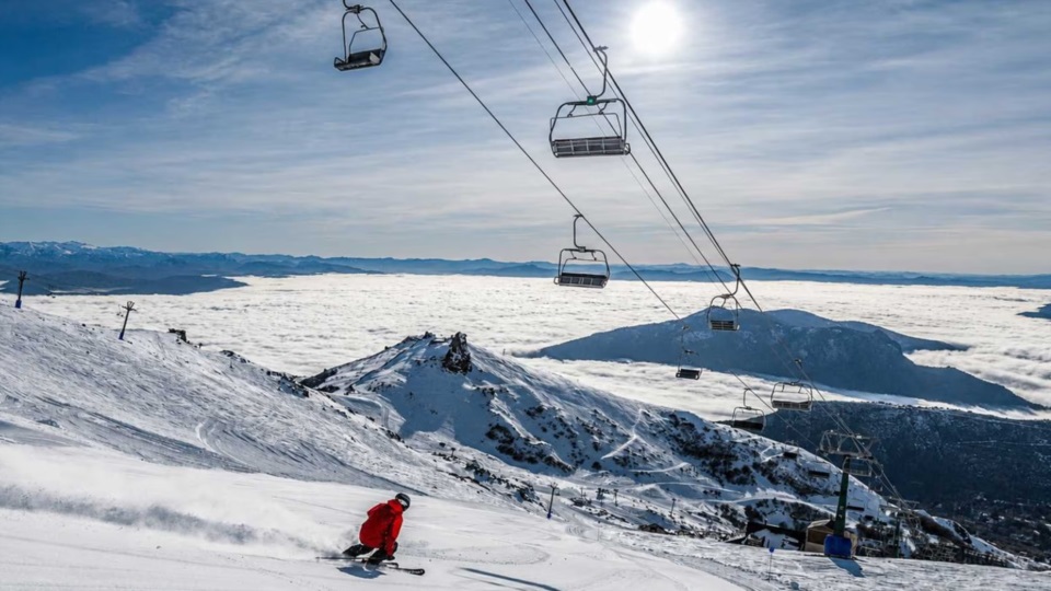 La temporada de nieve ya arrancó en el Cerro Catedral de Bariloche. Foto: Agencia NA (Catedral Alta Patagonia).